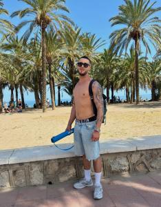603976265: Chico busca chica en Valencia