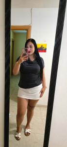 631864206: Chica busca chico en Barcelona