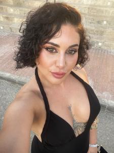 648981770: Chica busca chico en Pontevedra