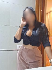 631742865: Chica busca chico en Mallorca