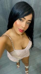617969907: Chica busca chico en Málaga