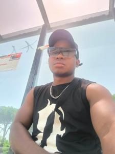 664402933: Chico busca chica en Málaga