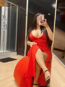 603381340: Chica busca chico en Sevilla