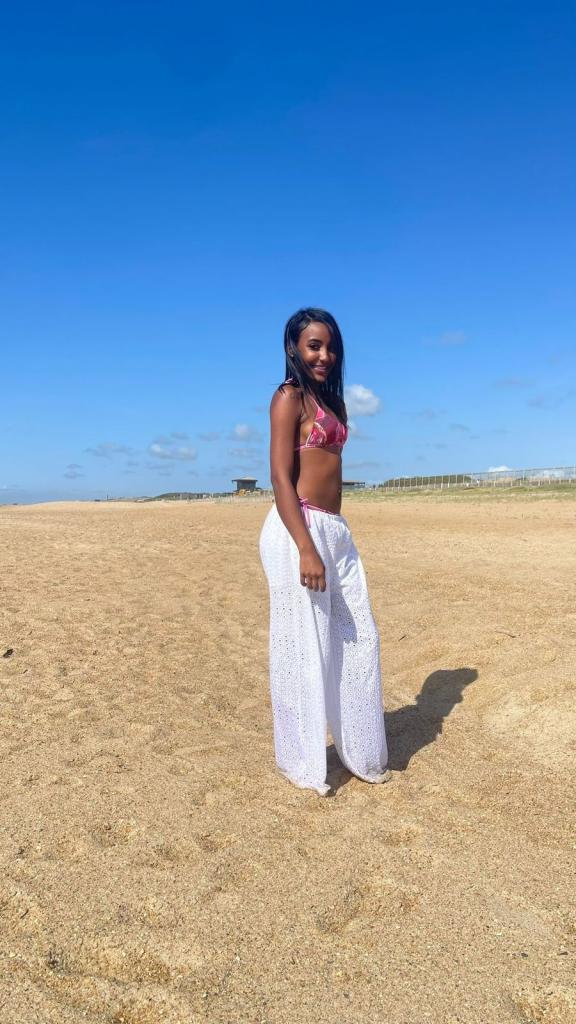 610859253: Chica busca chico en Murcia