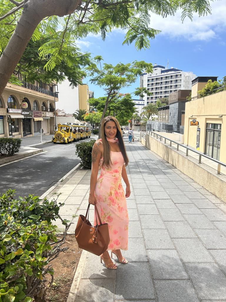 662262917: Chica busca chico en Tenerife