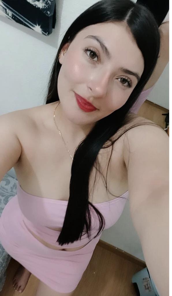 647165869: Chica busca chico en Madrid