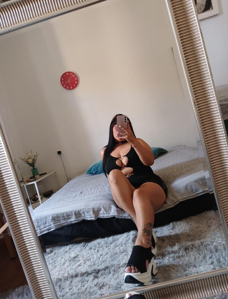 635747314: Chica busca chico en Cádiz