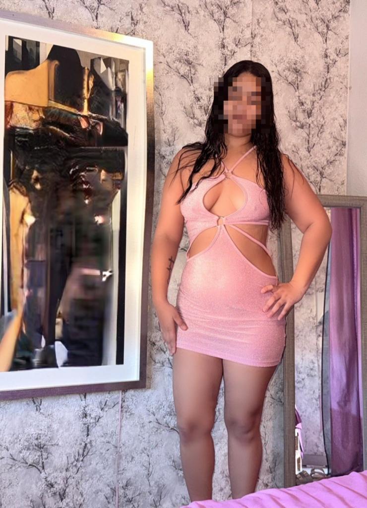 Chica busca chico en Almería: 