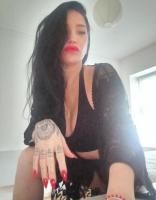 647163074: Chica busca chico en Málaga