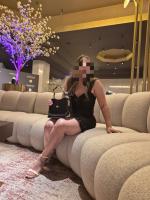 745026796: Chica busca chico en Madrid