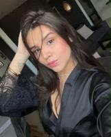 643917300: Chica busca chico en Pontevedra