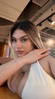 631234166: Chica busca chico en Sevilla