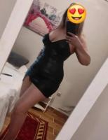 667689011: Chica busca chico en Navarra