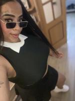 613898305: Chica busca chico en Alicante