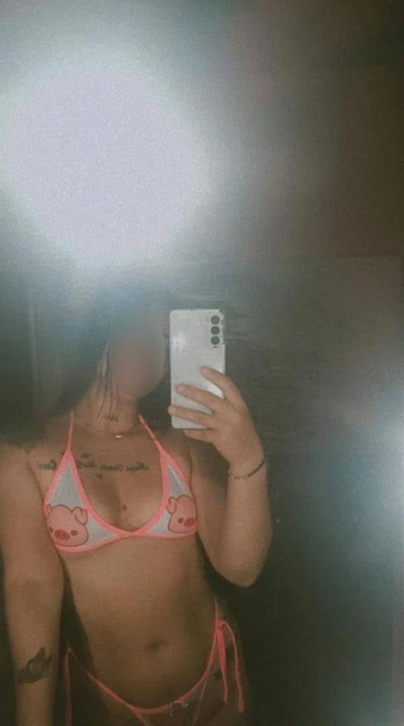614868901: Chica busca chico en Tenerife