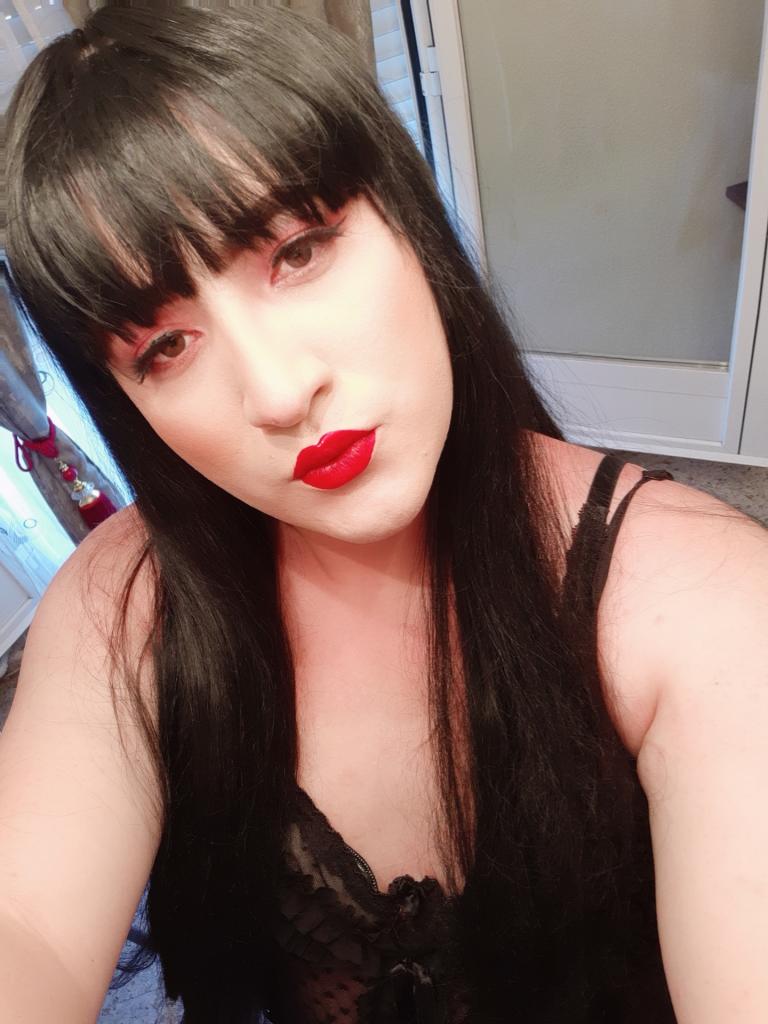 641507076: Transexual en León