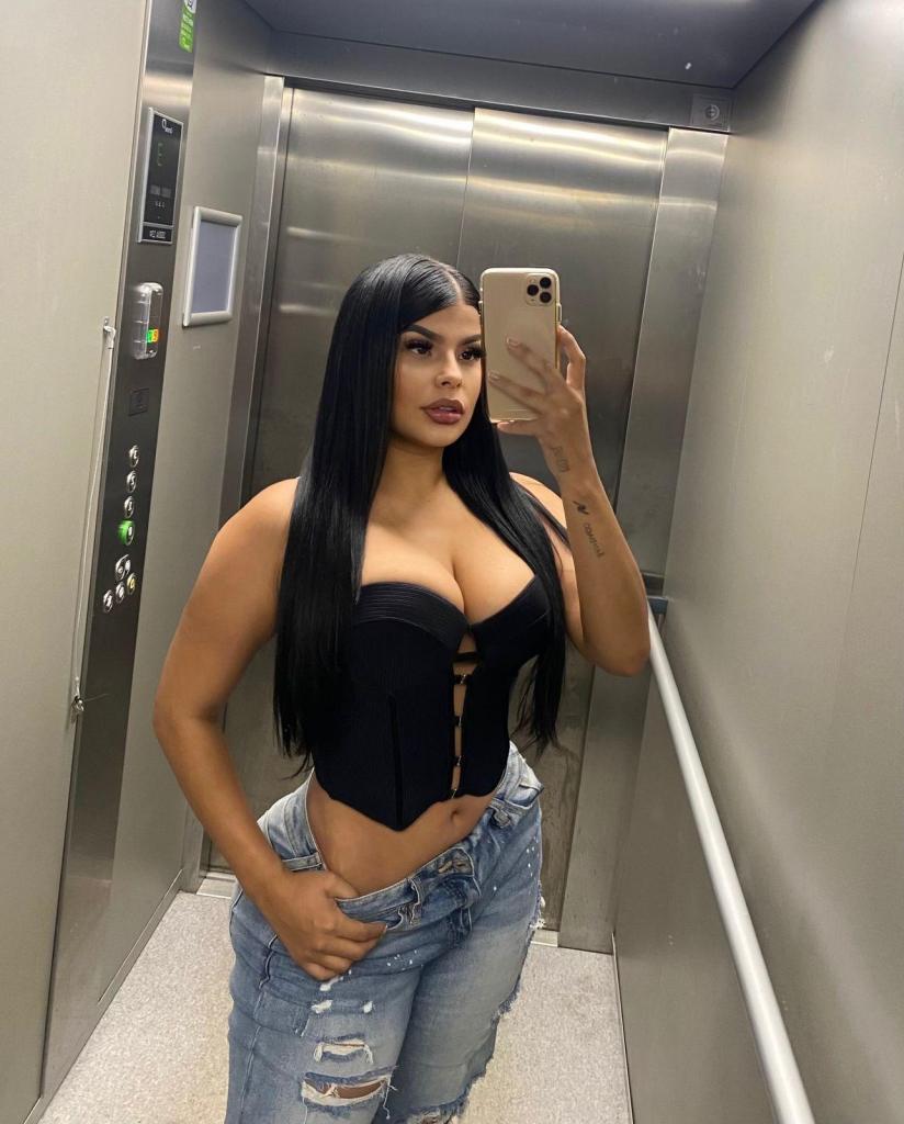 Chica busca chico en Ibiza: 