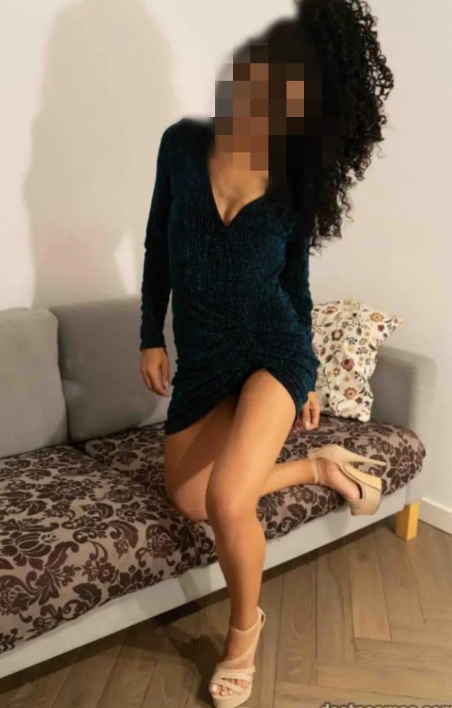 Chica busca chico en Cádiz: 