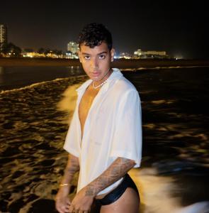Chico busca chica en Tenerife: 