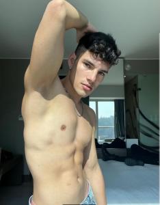 641378847: Chico busca chica en Barcelona