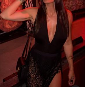 677347820: Chica busca chico en Granada