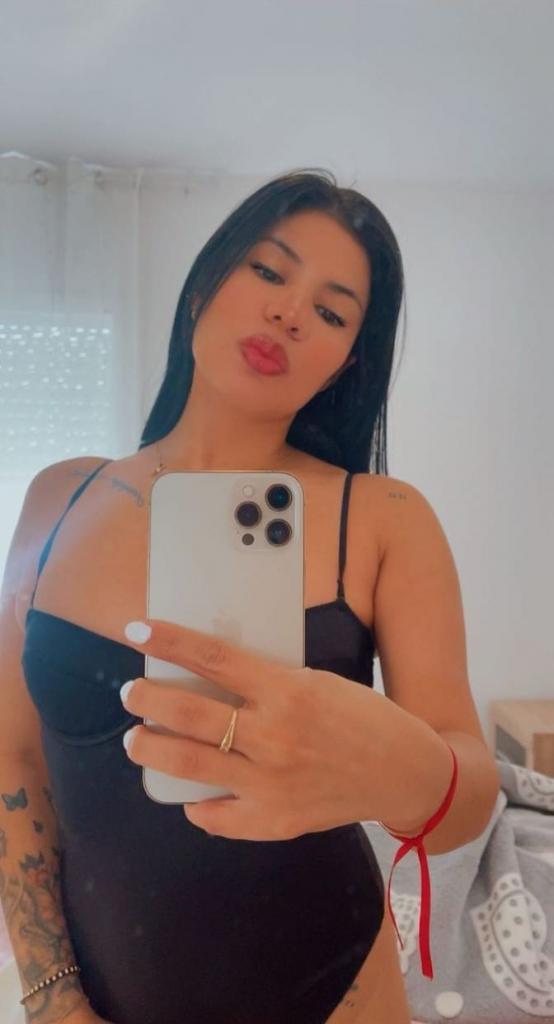 Chica busca chico en Tenerife: 