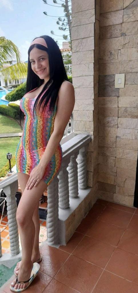 607042072: Chica busca chico en Madrid