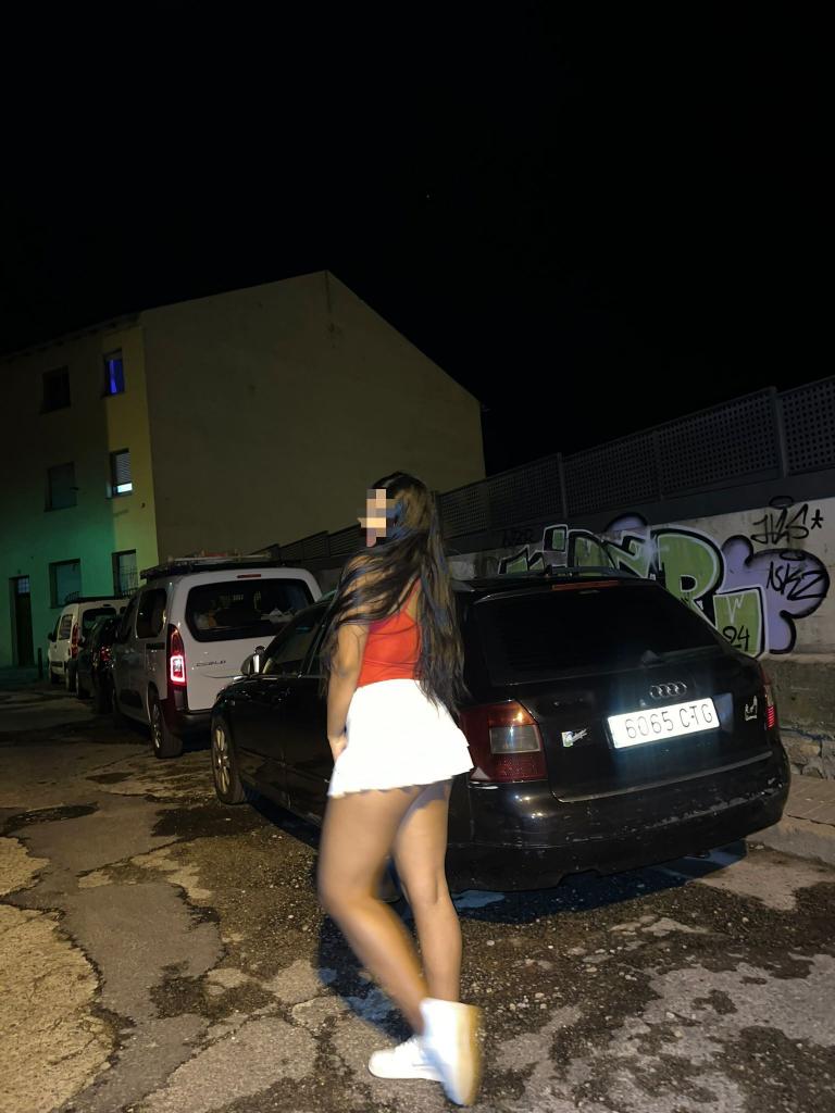 613458636: Chica busca chico en Navarra