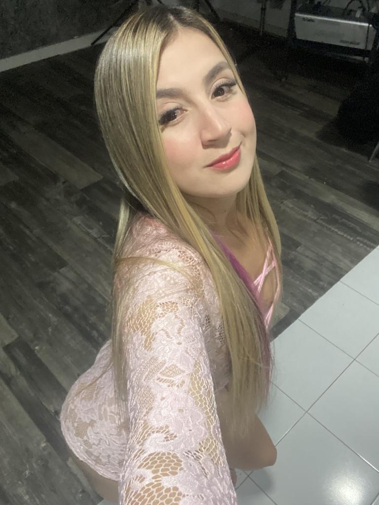 Chica busca chico en Granada: 