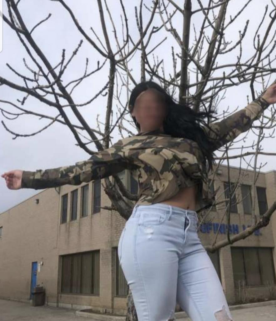 632249665: Chica busca chico en Lérida