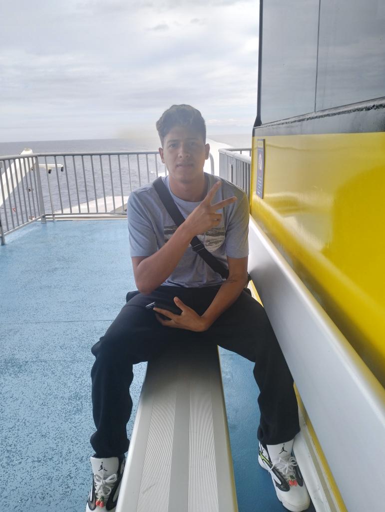 Chico busca chica en Tenerife: 