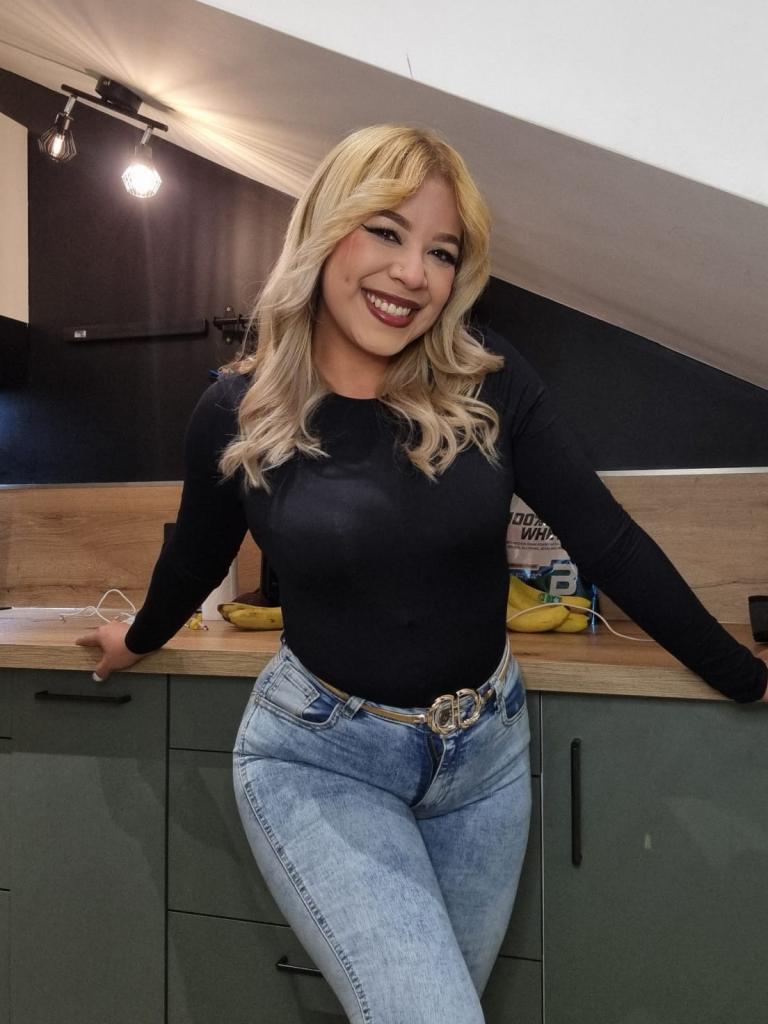 Chica busca chico en Alicante: 