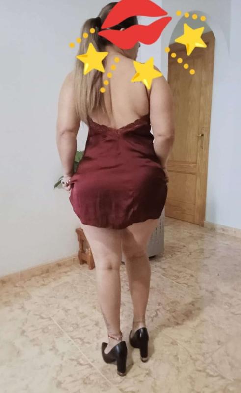 Chica busca chico en Alicante: Chica busca chico