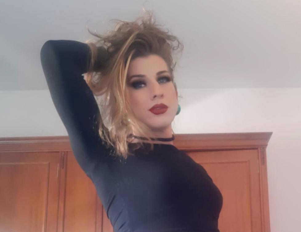 611277412: Transexual en Cantabria
