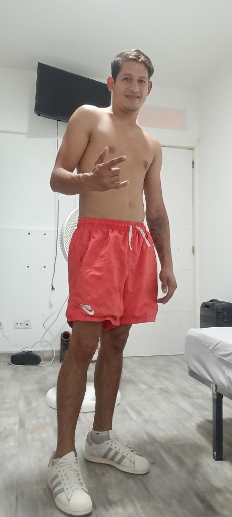 Chico busca chica en Las Palmas: 