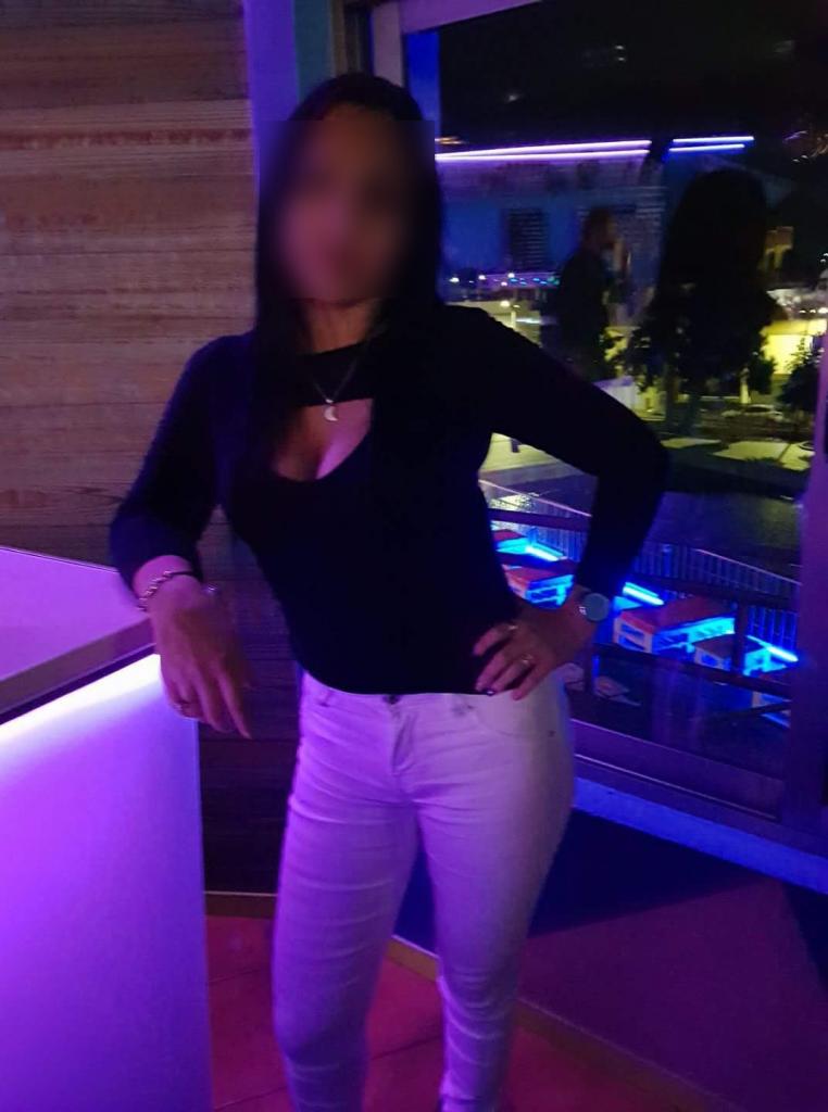 632863040: Chica busca chico en Murcia
