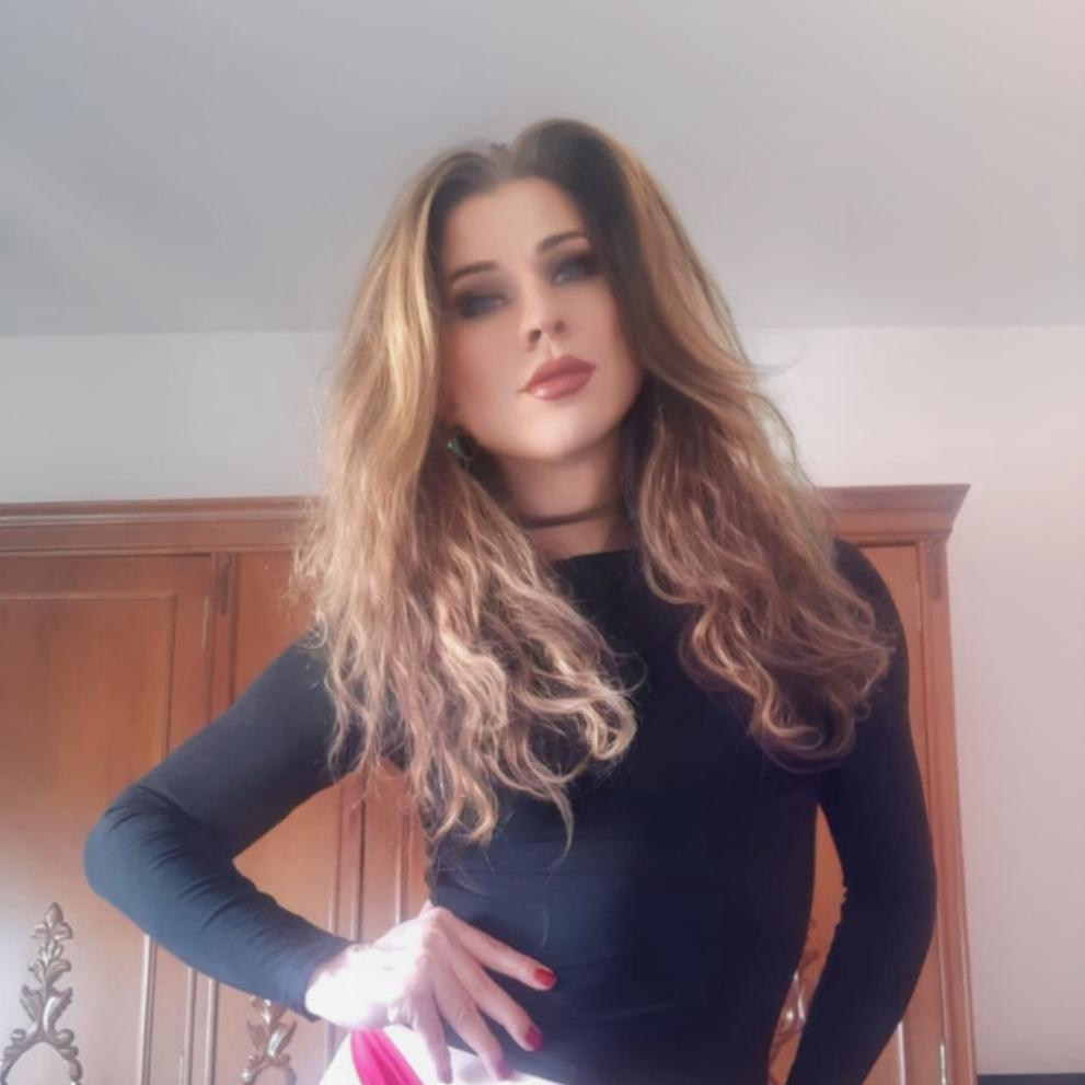 611277412: Travesti en Cantabria