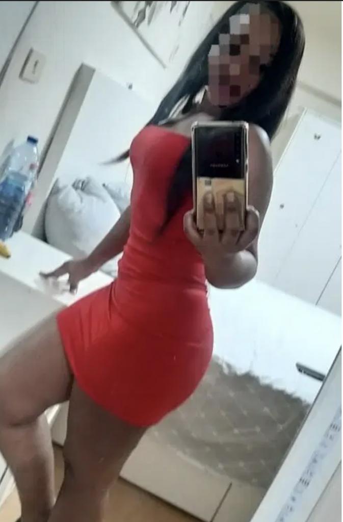 Chica busca chico en Cádiz: 