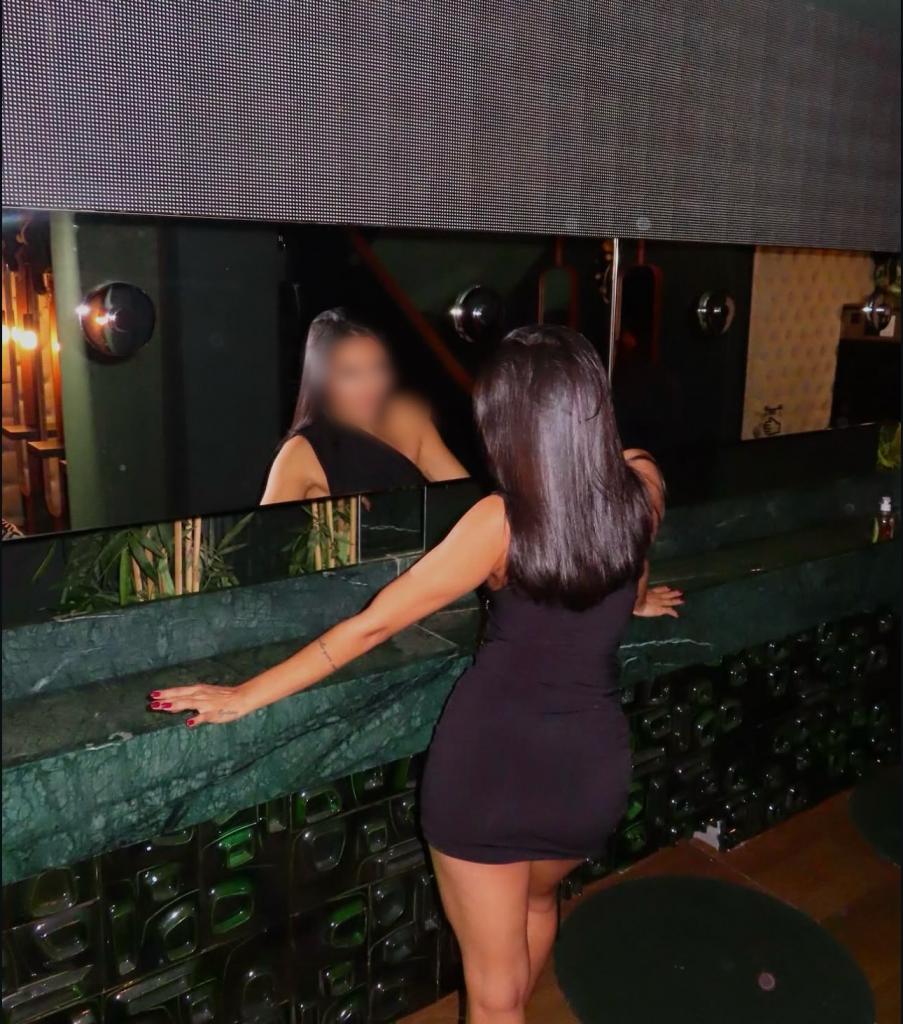 Chica busca chico en La Coruña: 