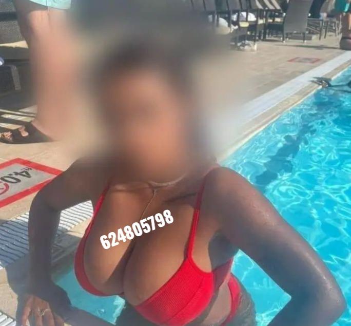 Chica busca chico en Cádiz: 