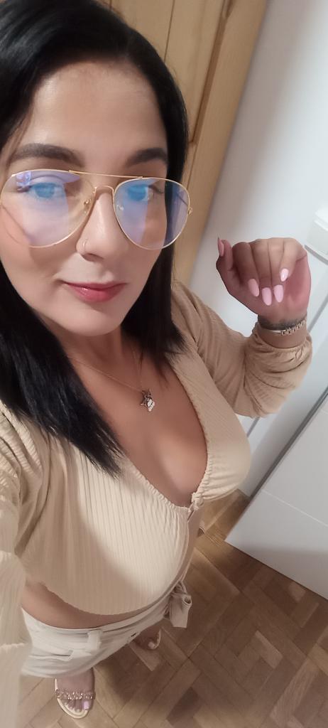 Chica busca chico en Granada: 