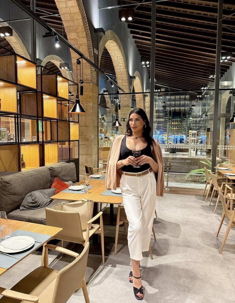 645236999: Transexual en Cádiz