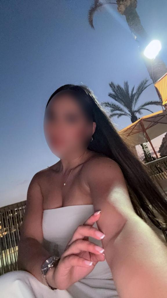 607799594: Chica busca chico en Málaga