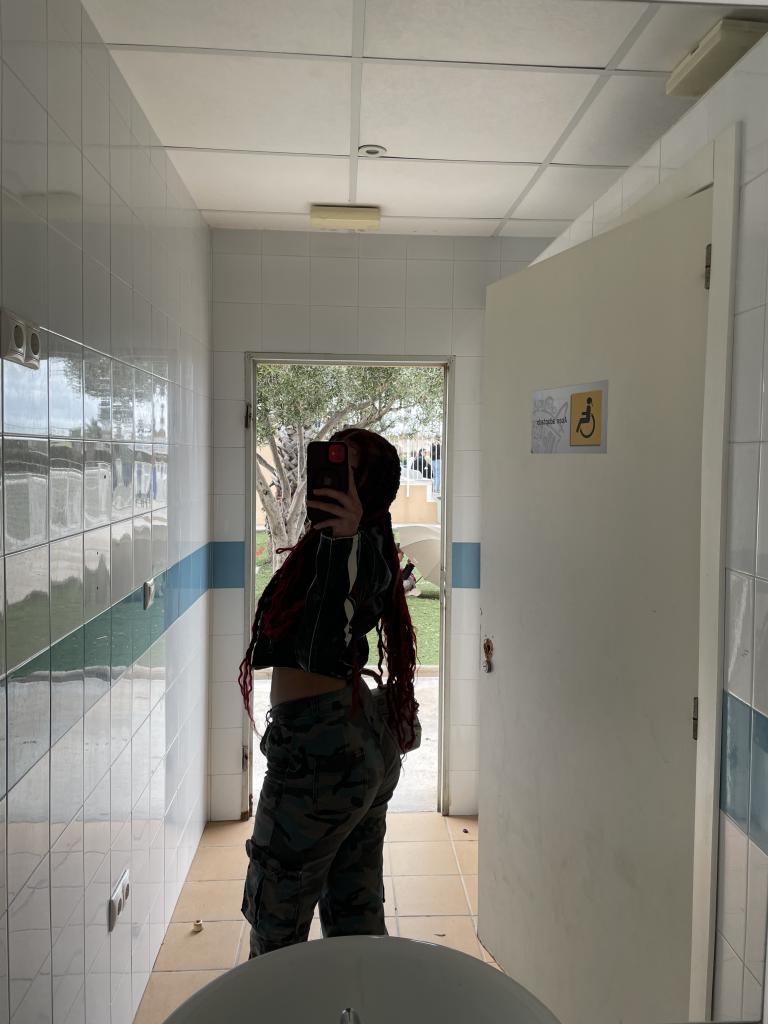 Chica busca chico en Alicante: 
