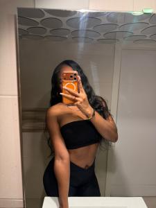 600760595: Chica busca chico en Valencia