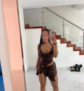 624265121: Chica busca chico en Gerona