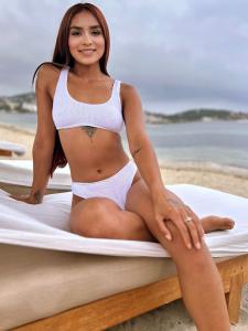 604190261: Chica busca chico en La Coruña