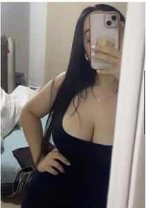 643109403: Chica busca chico en Barcelona