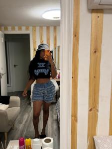 600760595: Chica busca chico en Valencia