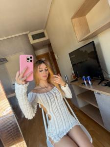 613663987: Chica busca chico en Madrid